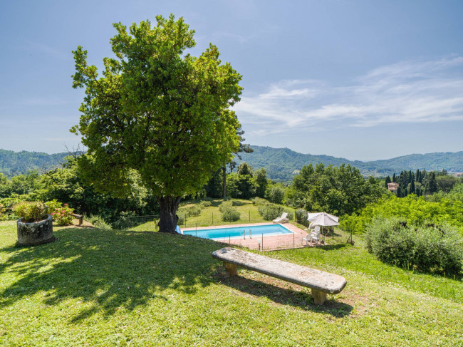 Rustico - Casale in vendita a Camaiore