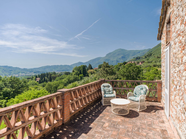 Rustico - Casale in vendita a Camaiore
