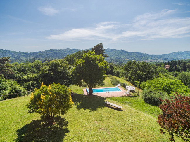 Rustico - Casale in vendita a Camaiore