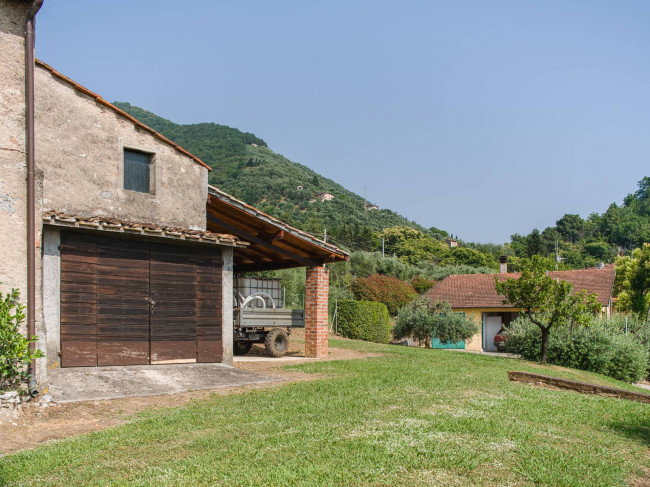 Rustico - Casale in vendita a Camaiore