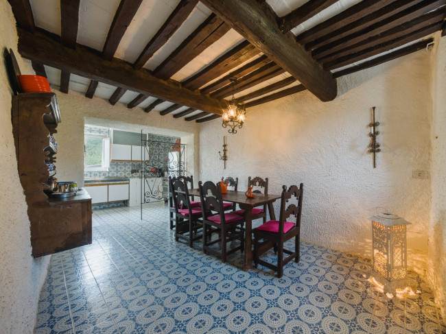 Rustico - Casale in vendita a Camaiore