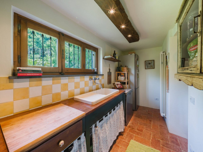 Rustico - Casale in vendita a Camaiore