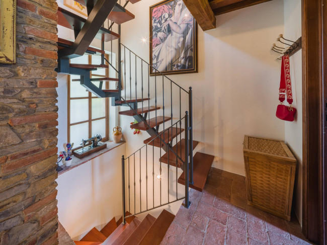 Rustico - Casale in vendita a Camaiore