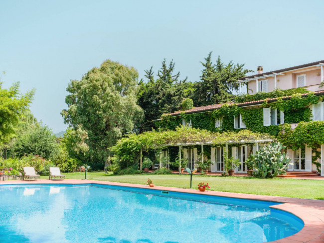 Villa in vendita a Massarosa