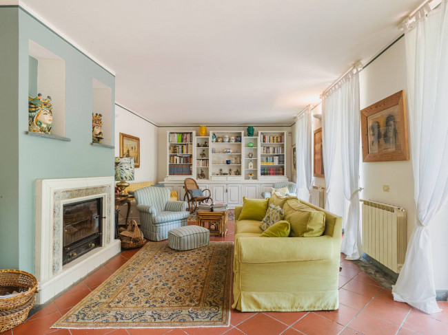 Villa in vendita a Massarosa
