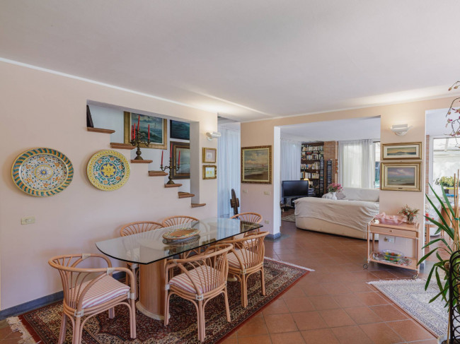 Villa in vendita a Massarosa