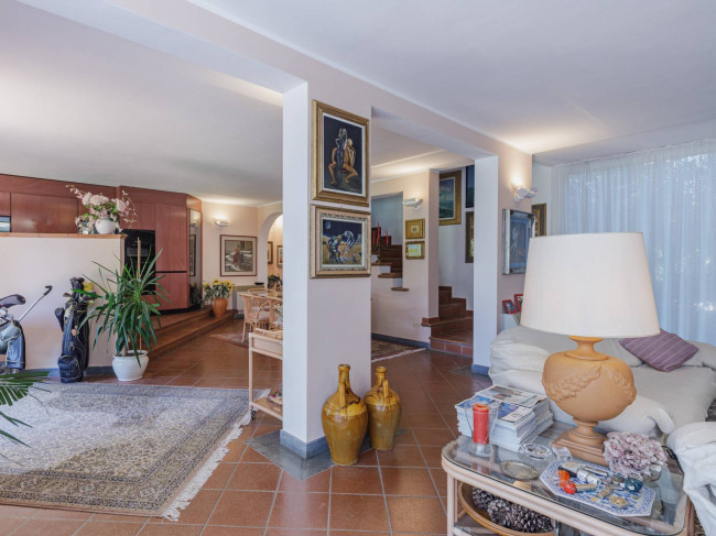 Villa in vendita a Massarosa