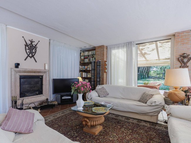 Villa in vendita a Massarosa
