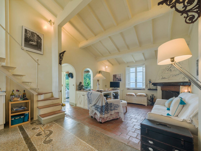 Rustico - Casale in vendita a Camaiore