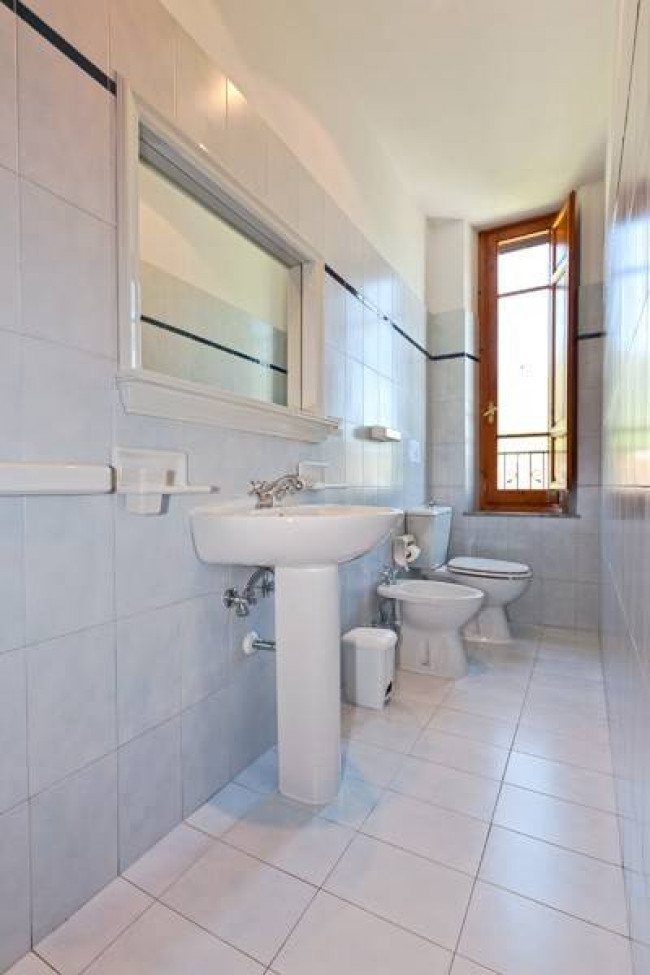 Villa for sale in Camaiore