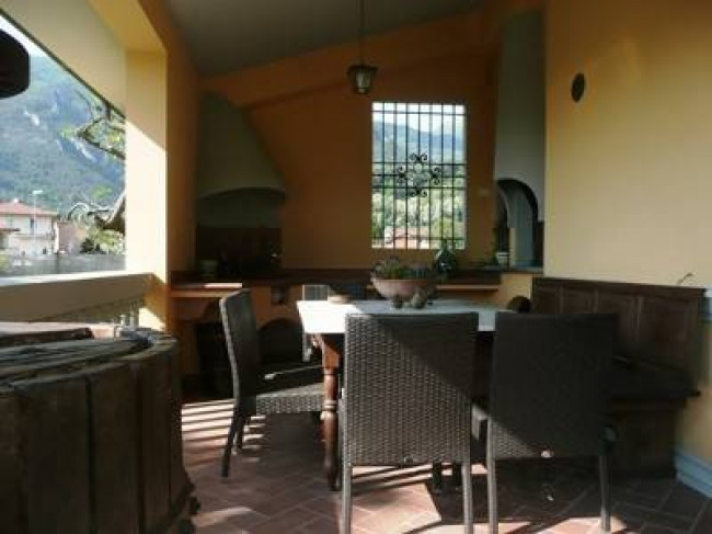 Villa for sale in Camaiore