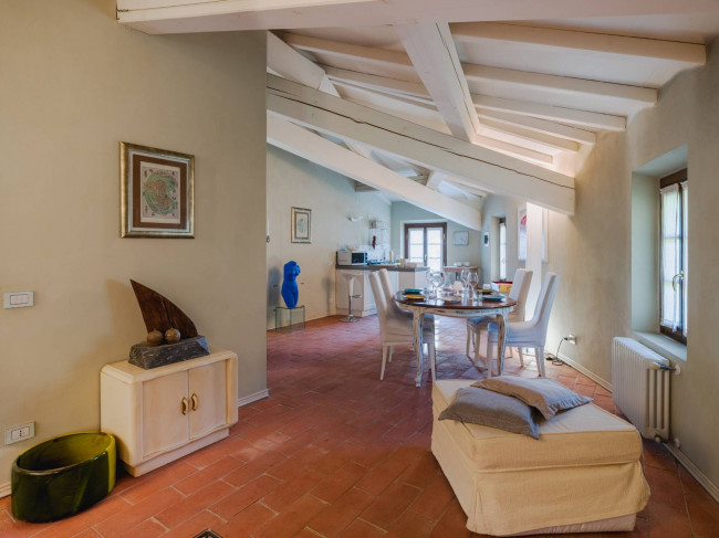 Appartamento in vendita a Camaiore