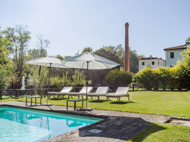 Appartamento in vendita a Camaiore