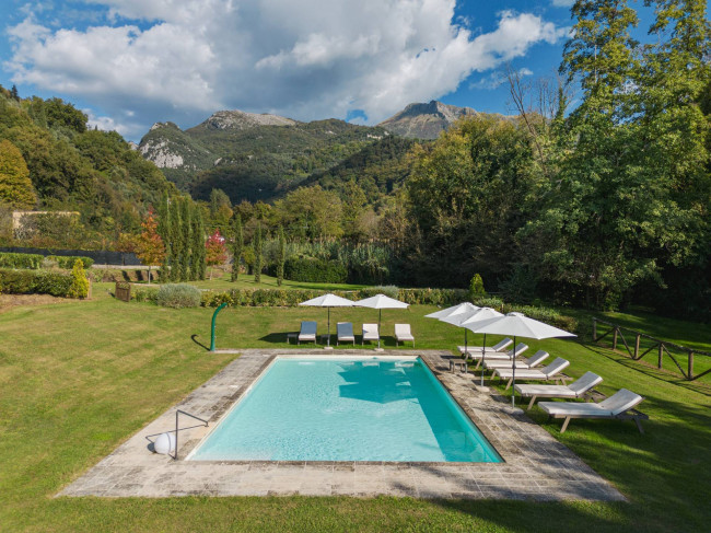 Appartamento in vendita a Camaiore