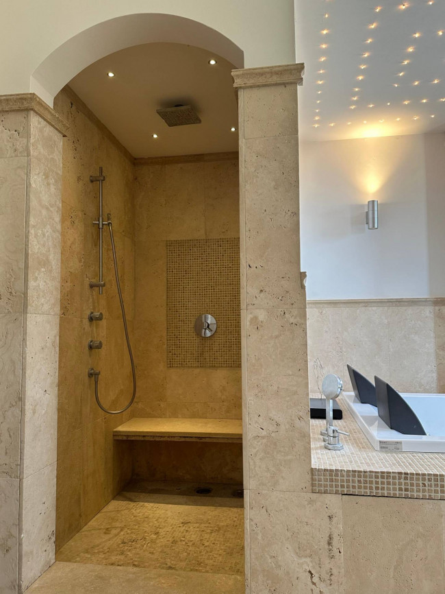 Appartamento in vendita a Viareggio