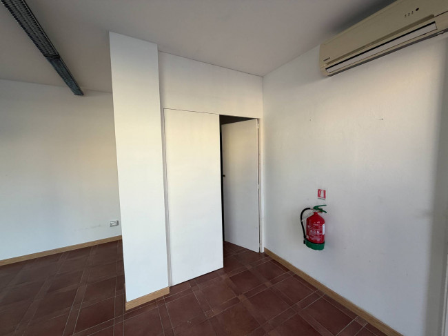 Locale commerciale in affitto a Viareggio