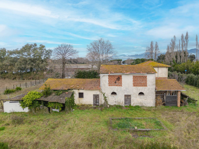 Villa in vendita a Viareggio
