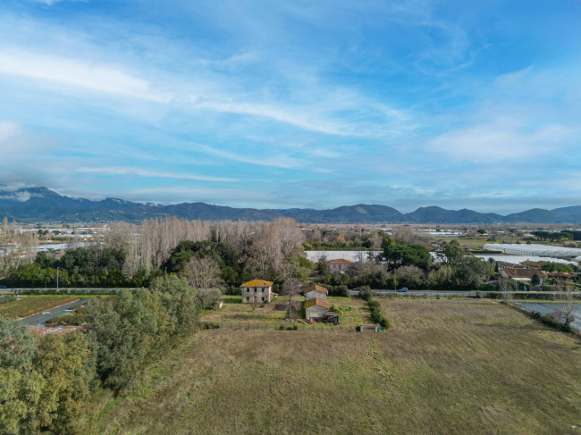 Villa in vendita a Viareggio