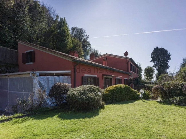 Rustico - Casale in vendita a Camaiore