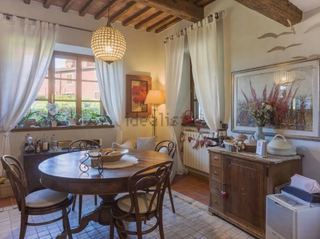 Rustico - Casale in vendita a Camaiore