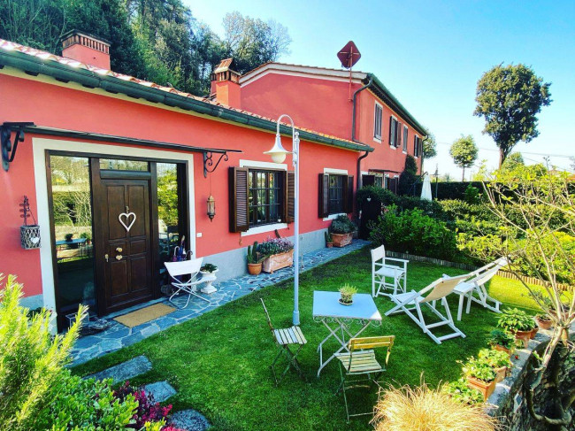 Rustico - Casale in vendita a Camaiore