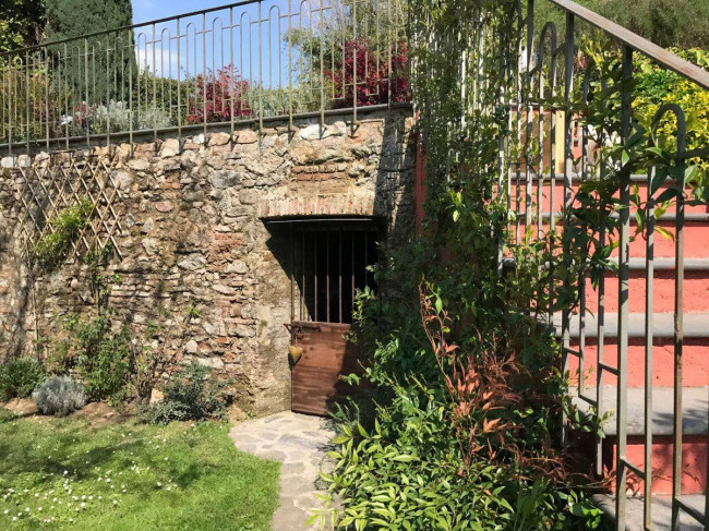 Rustico - Casale in vendita a Camaiore