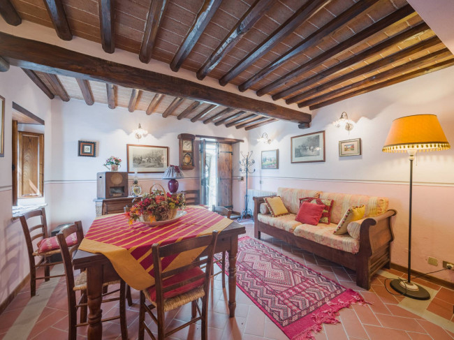 Rustico - Casale in vendita a Camaiore