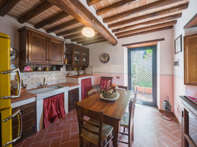 Rustico - Casale in vendita a Camaiore