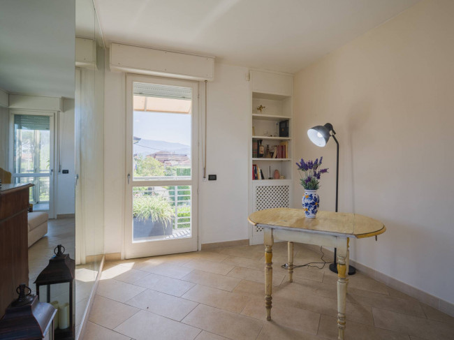 Bifamiliare in vendita a Camaiore