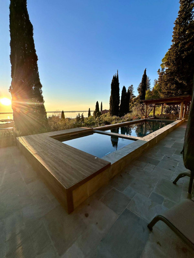 Villa in vendita a Massarosa