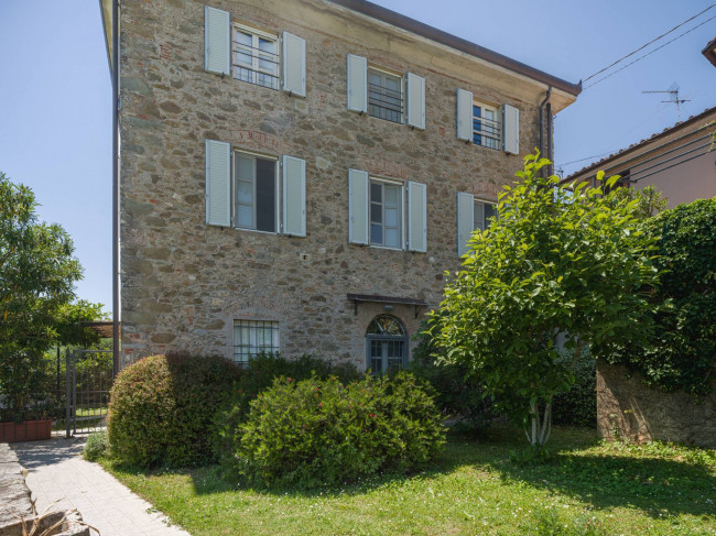 Rustico - Casale in vendita a Camaiore
