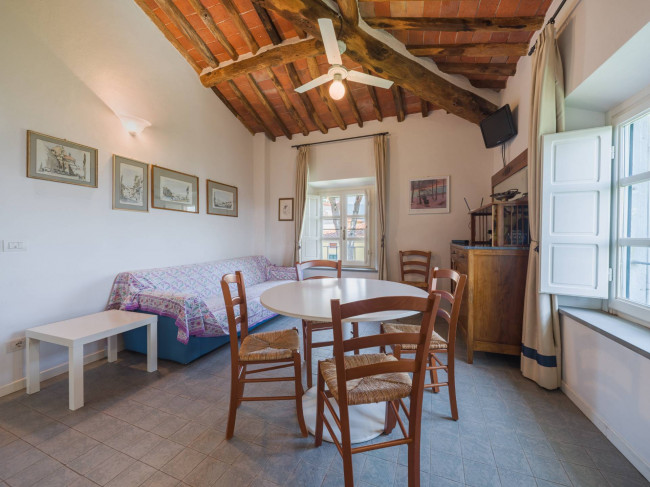 Rustico - Casale in vendita a Camaiore