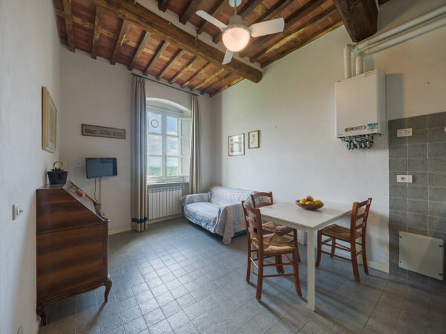 Rustico - Casale in vendita a Camaiore