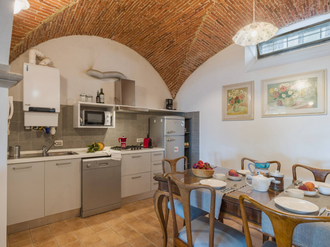 Rustico - Casale in vendita a Camaiore