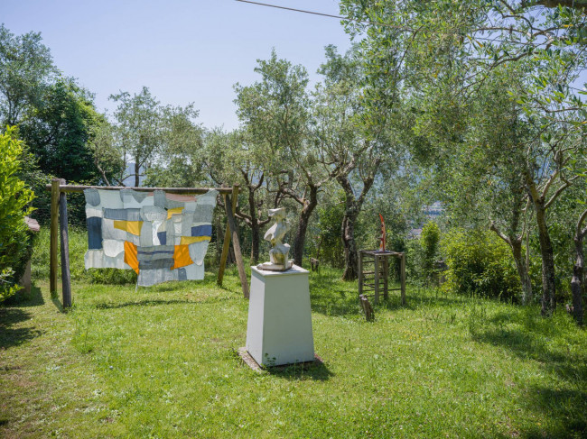 Rustic for sale in Camaiore