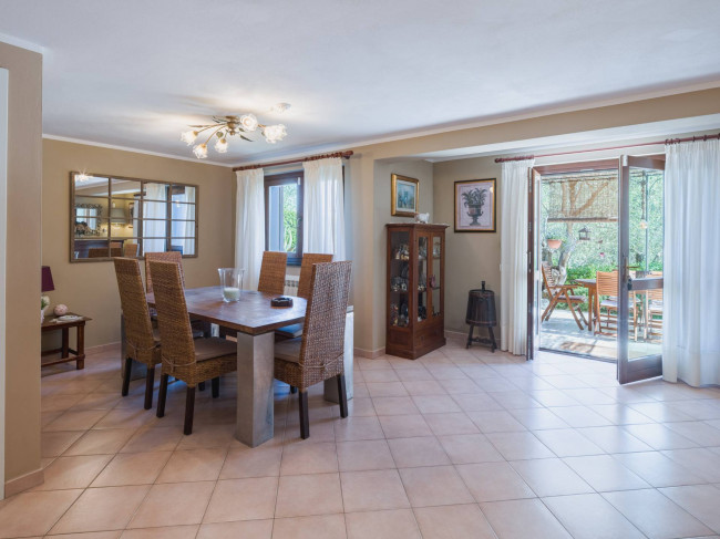 Villa in vendita a Massarosa