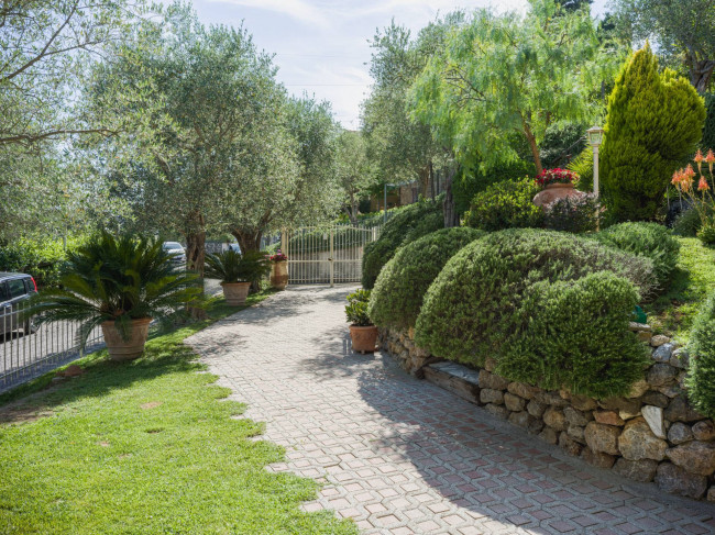Villa in vendita a Massarosa