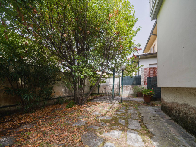 Villette a schiera in vendita a Camaiore