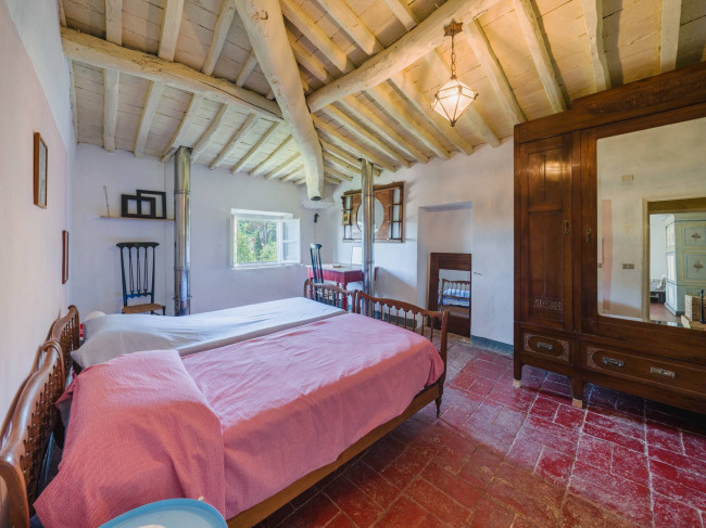 Rustico - Casale in vendita a Camaiore