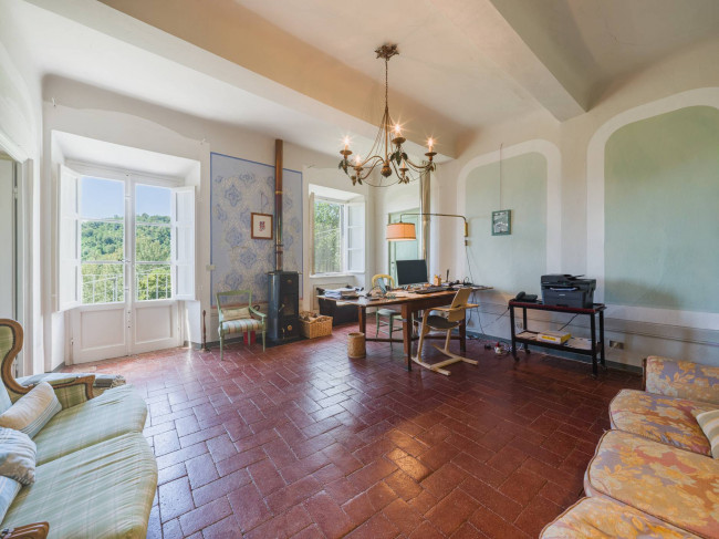 Rustico - Casale in vendita a Camaiore
