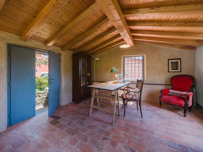 Rustico - Casale in vendita a Camaiore
