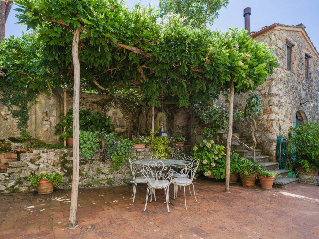 Rustico - Casale in vendita a Camaiore