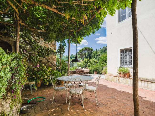 Rustico - Casale in vendita a Camaiore