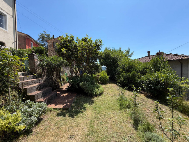 Rustico - Casale in vendita a Camaiore