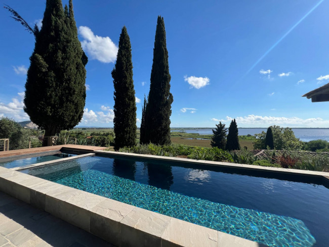 Villa in vendita a Massarosa
