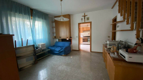 Casa indipendente in vendita a Paese, Riccione (RN)