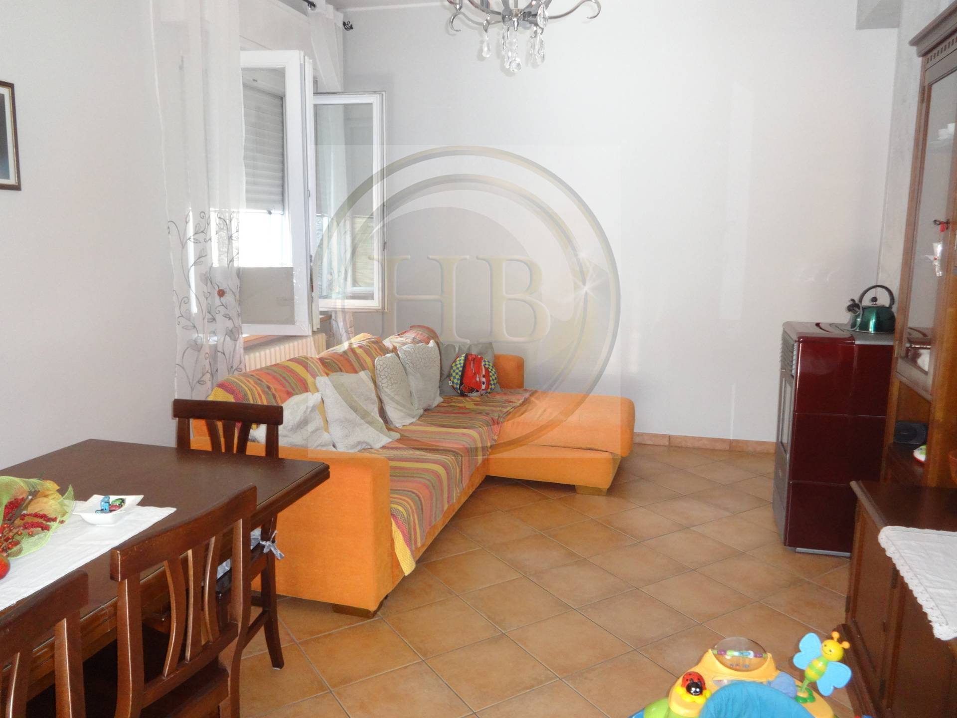 Appartamento ALBIZZATE vendita    House-Book srl