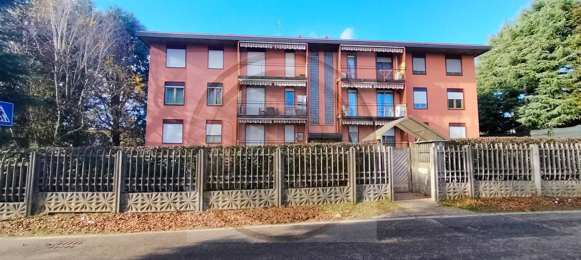 Appartamento in affitto a Jerago con Orago