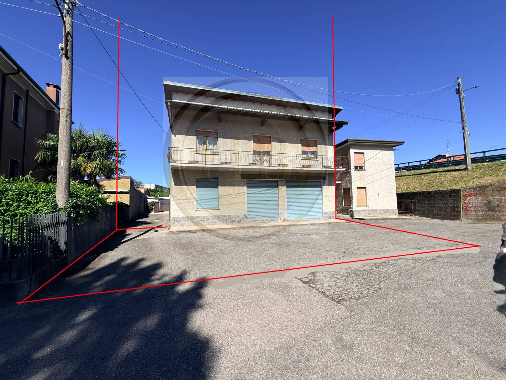 Casa Semindipendente in vendita a Cavaria con Premezzo