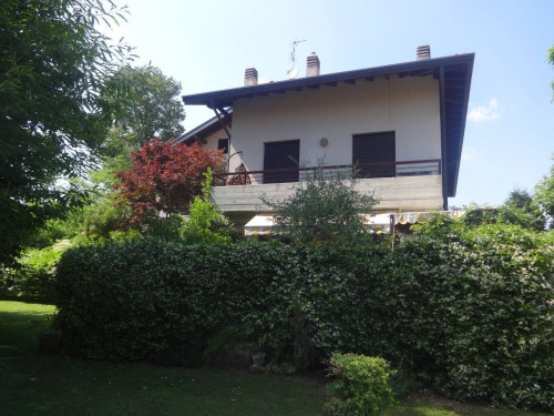 Appartamento in affitto a Albizzate